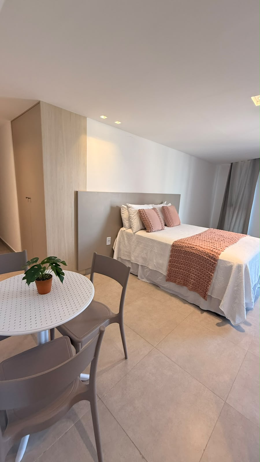 Flat Sonne 210